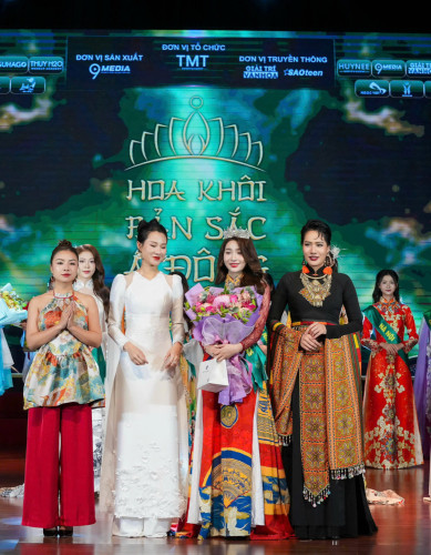 Hành trình chạm tới vẻ đẹp của tri thức và bản sắc của Nguyễn Thị Thùy – Á Khôi 3 Hoa khôi Bản sắc Á Đông 2025
