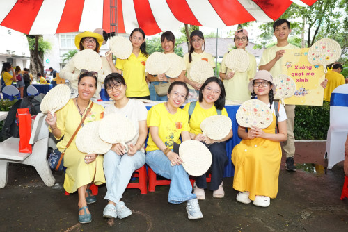 Ngày hội “Thương Nhiều - Giải Cứu Mặt Trăng” mang Trung thu ấm áp đến bệnh nhi